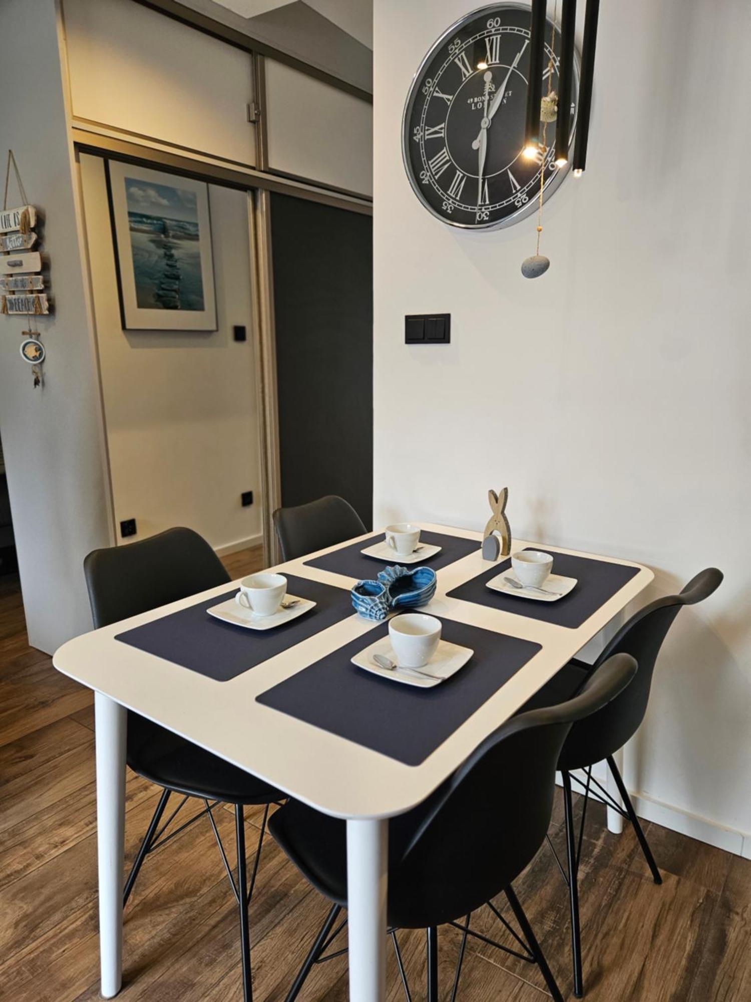 Apartament Grunwaldzka 105 Z Tarasem 5O M Do Plazy Pobierowo Exterior foto